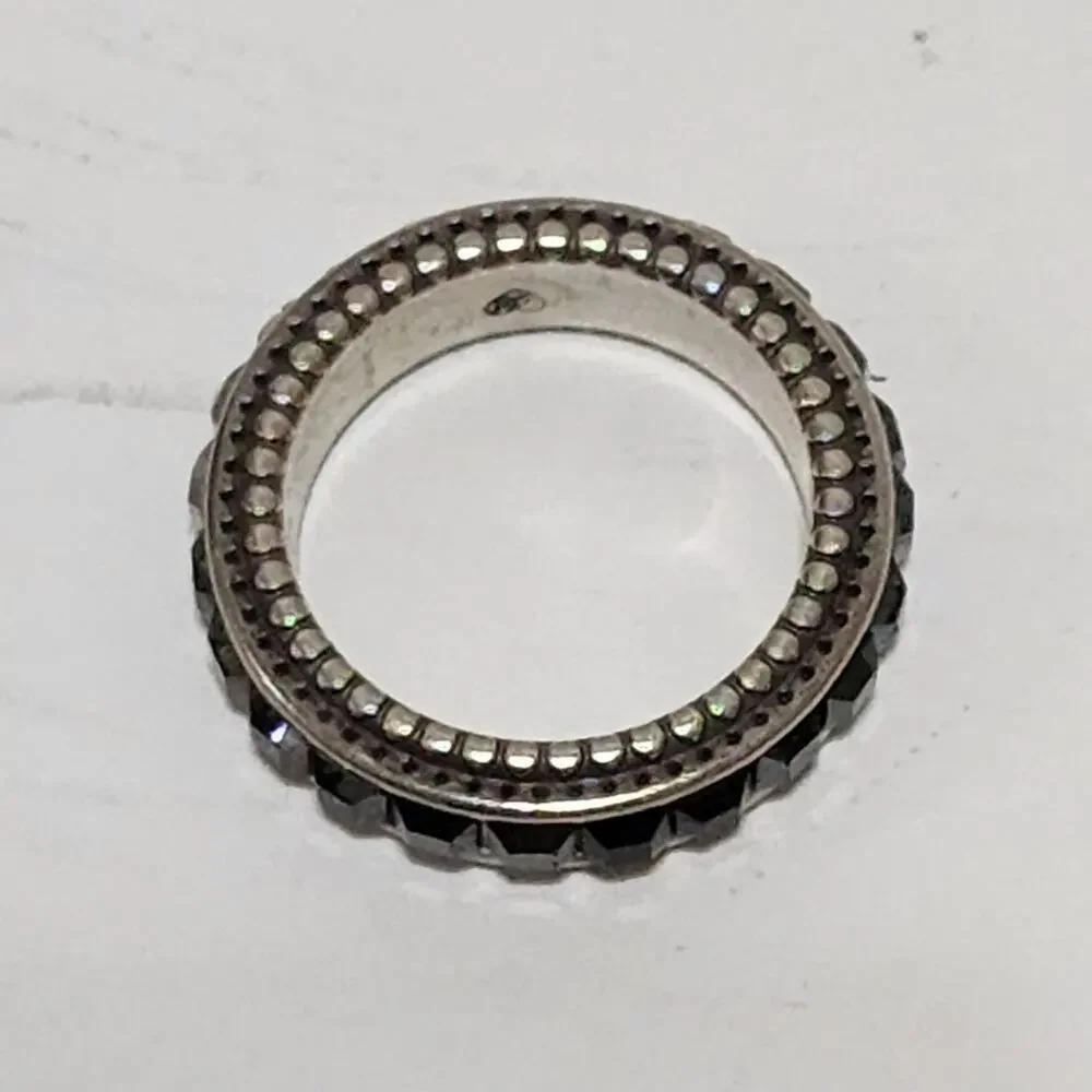 Brighton black Spectrum crystal‎ ring size 7
